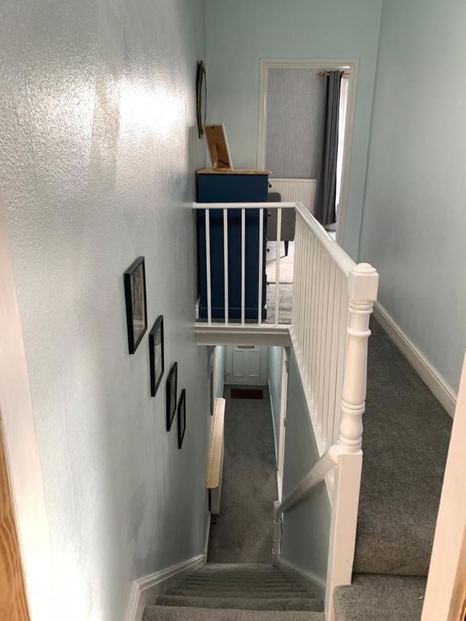 Lovely City Town House With Free Parking Sleeps 2 To 6 Guests York Bagian luar foto