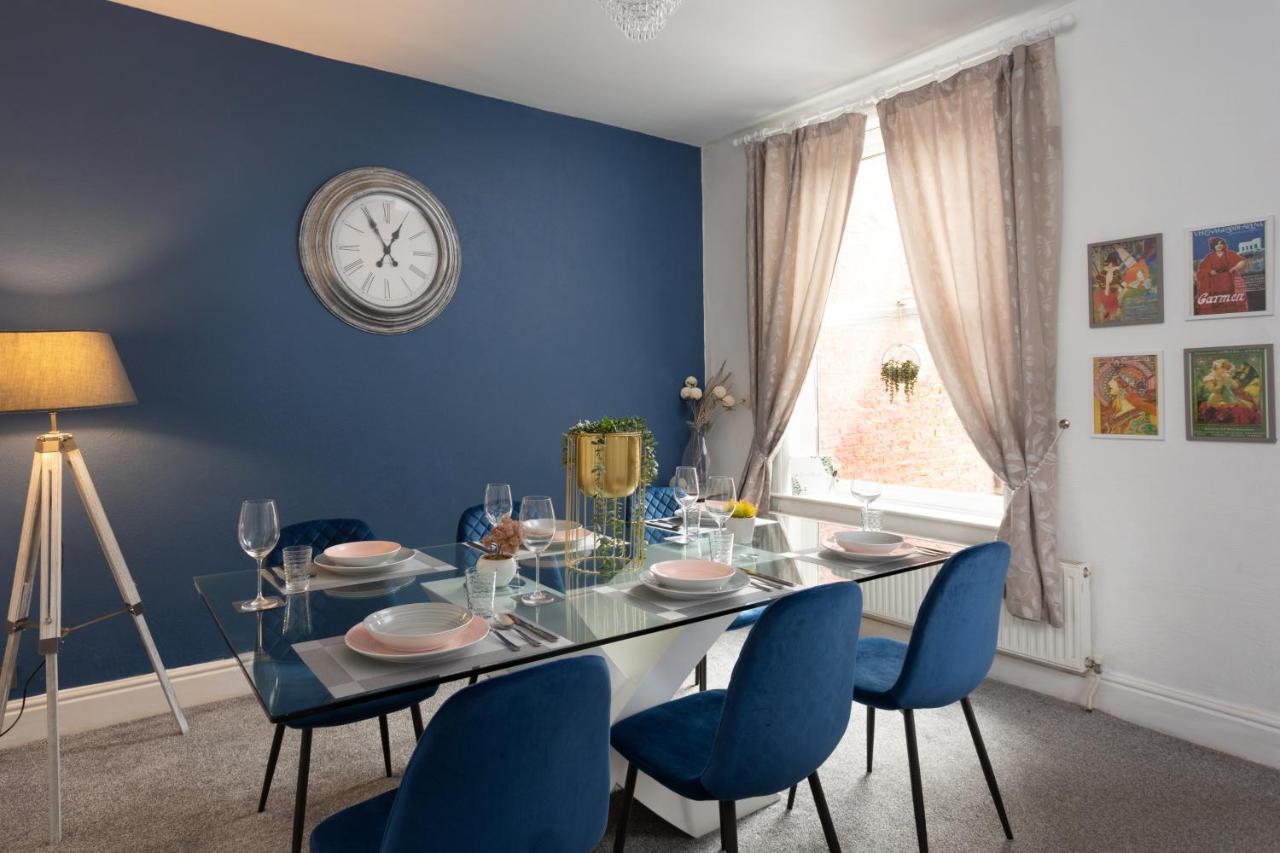 Lovely City Town House With Free Parking Sleeps 2 To 6 Guests York Bagian luar foto